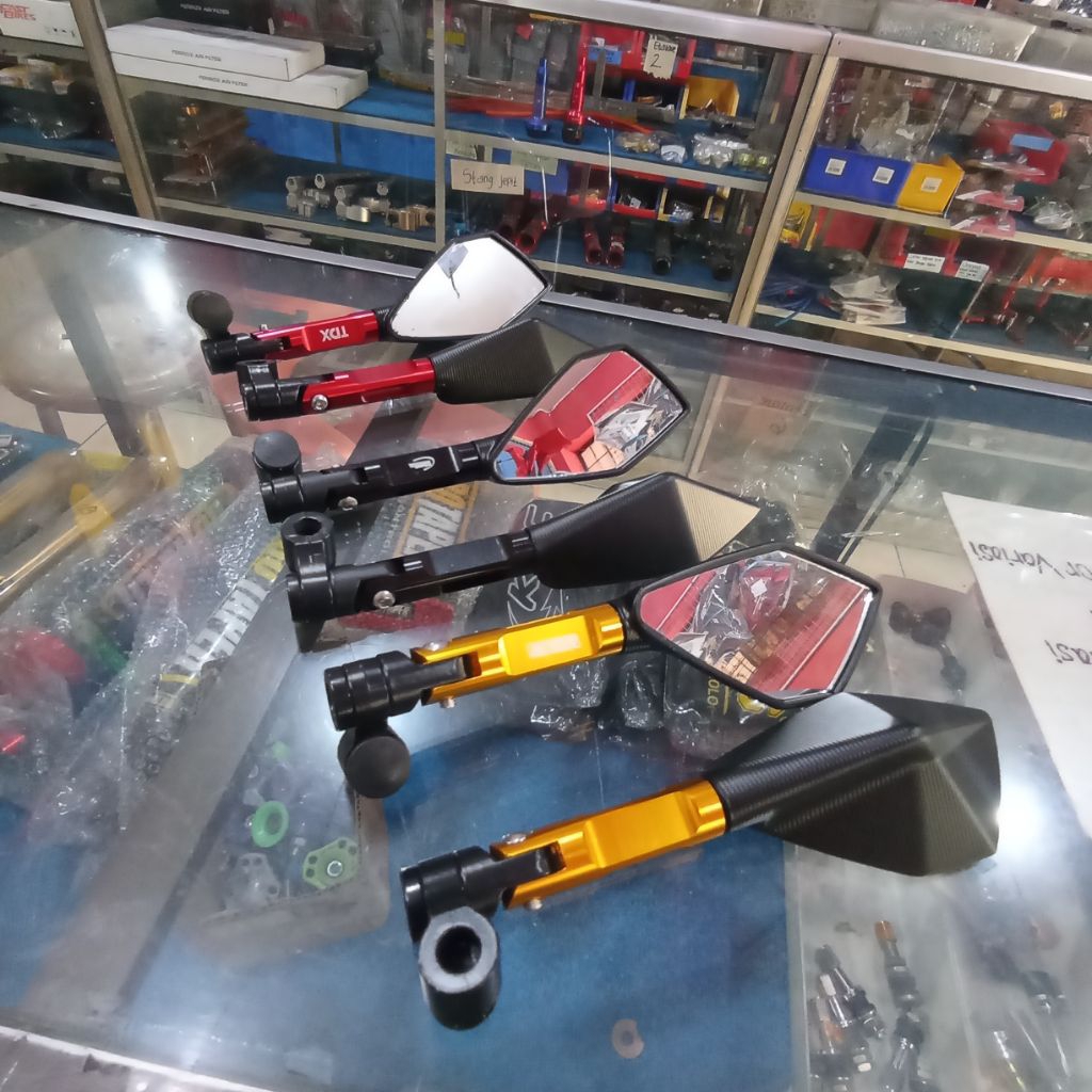 Spion Variasi Tomok Spion Tomok Kecil V2