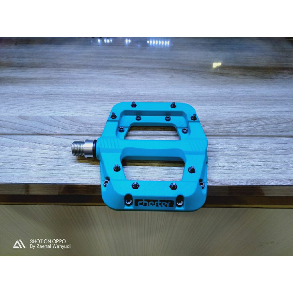 Pedal Sepeda Raceface Chester Composite Turquise