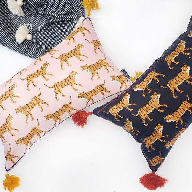 Bantal Sofa / Bantal 30X50Cm / Bantal Motif Tiger / Bantal Macan