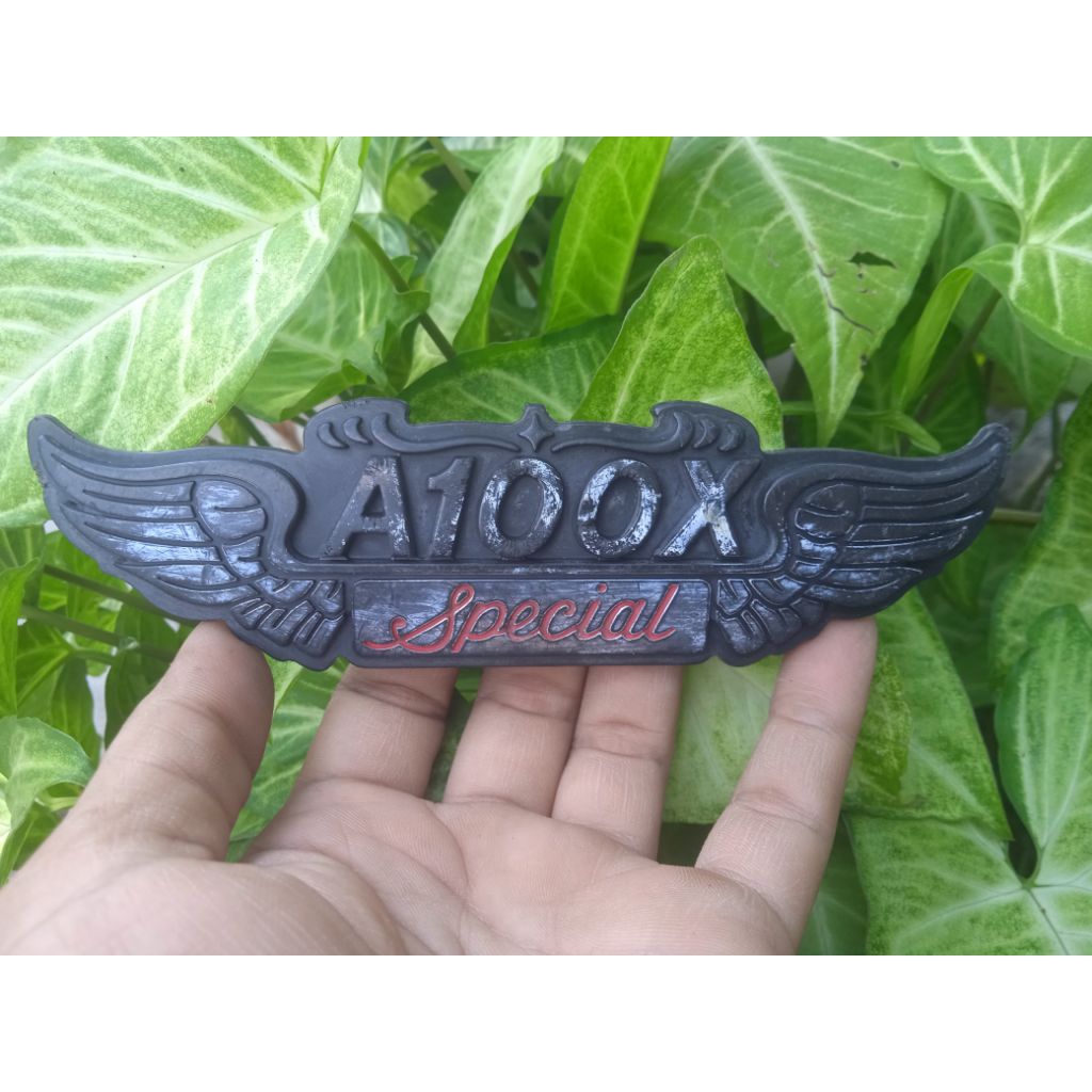 Emblem Logo Dop Accu Tutup Aki Suzuki A100 A100 Special Original