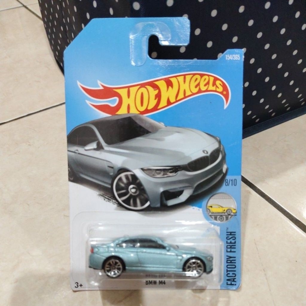 Hot wheels BMW M4 sparkling blue
