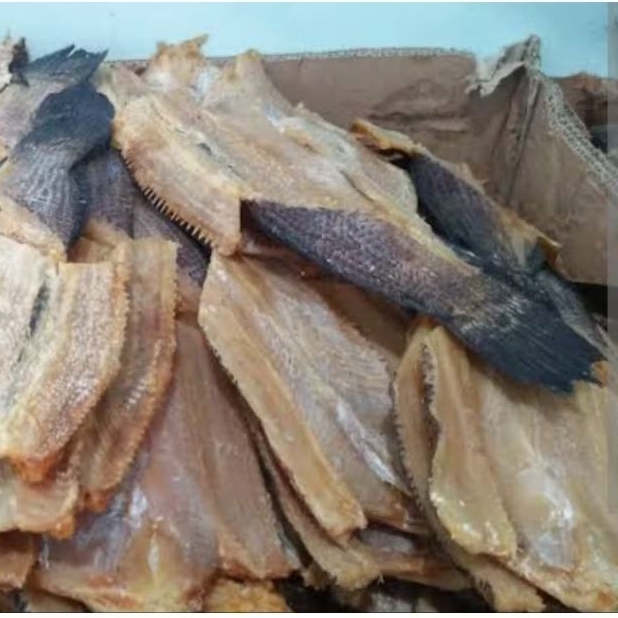 

Ikan Asin TOMAN 100g Gabus Seafood Kering Pontianak