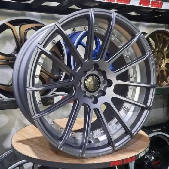 Velg Mobil Ring 18 Celong/Belang PCD 4×100/114.3 Racing Wheel Brave 151