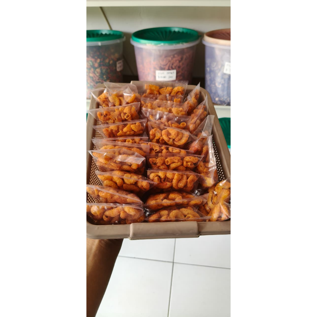 

Cemilan Kawan - Makaroni Bantet Paket Kemasan Kecil