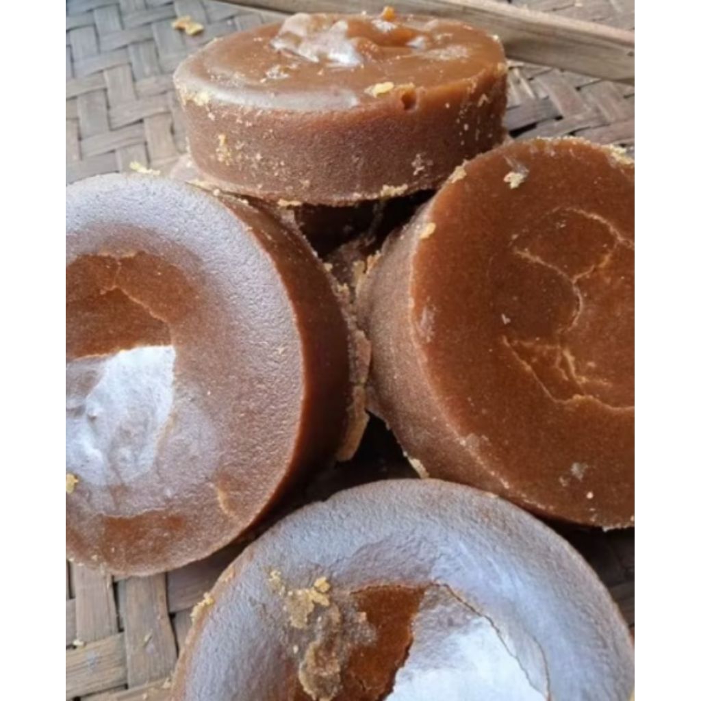 

1 kg gula aren asli produk langkaplancar pangandaran dijamin asli tanpa campuran apapun