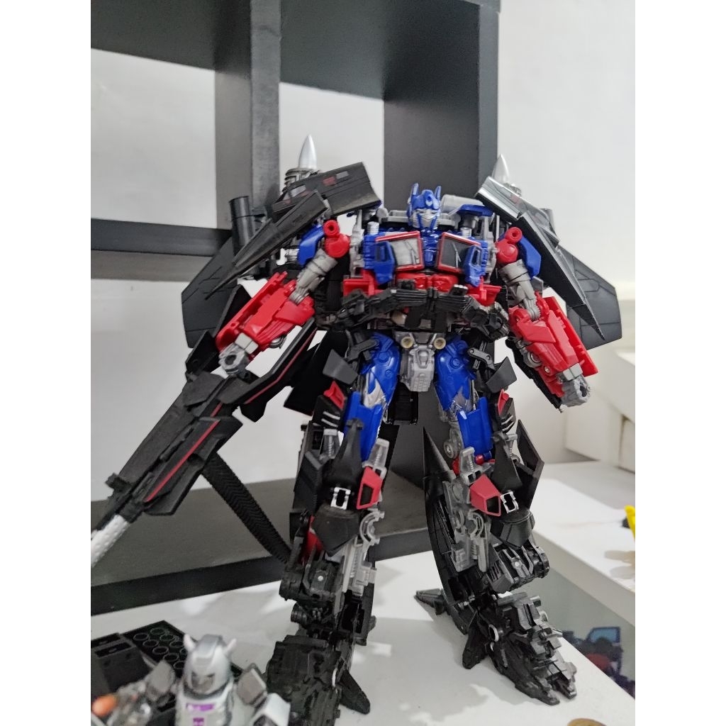 transformers hasbro studio series optimus prime jetpower