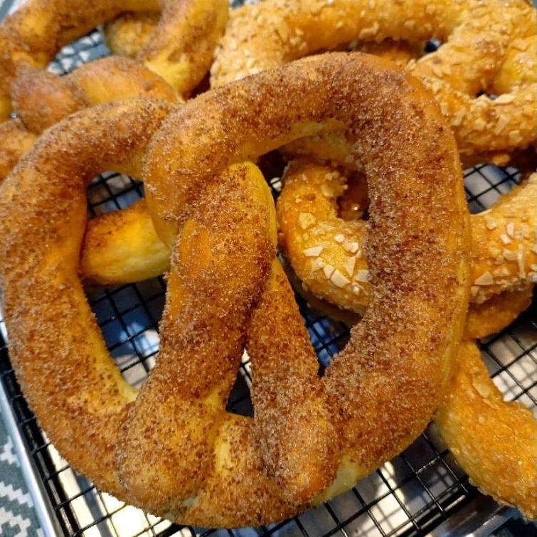 

Mamami Bakehouse - Pretzel