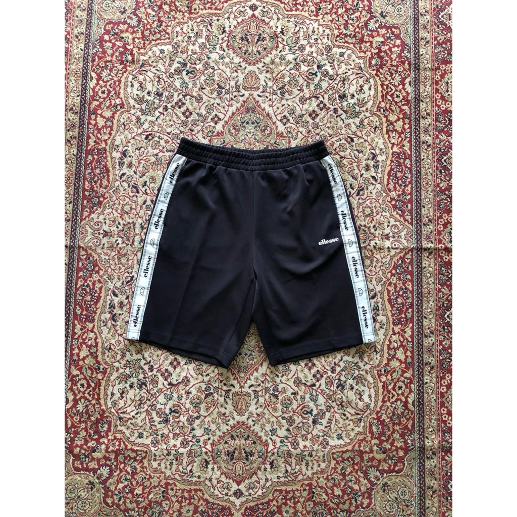 Celana Ellesse relaxed short pants Vintage Ellesse Casual Ellesse HG674