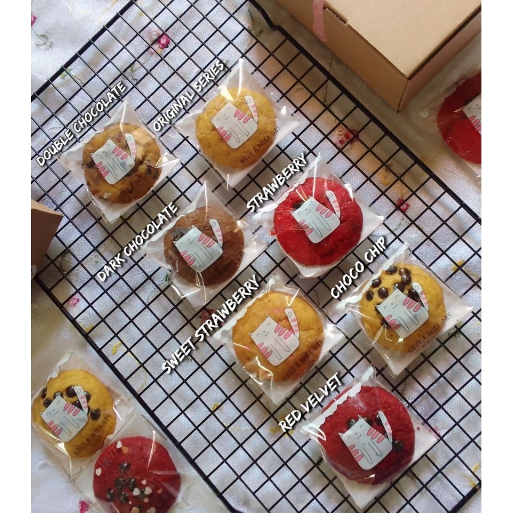 

[Spesial Gift] Soft cookies mini all varian mix isi 7 by Antariksa Cookies