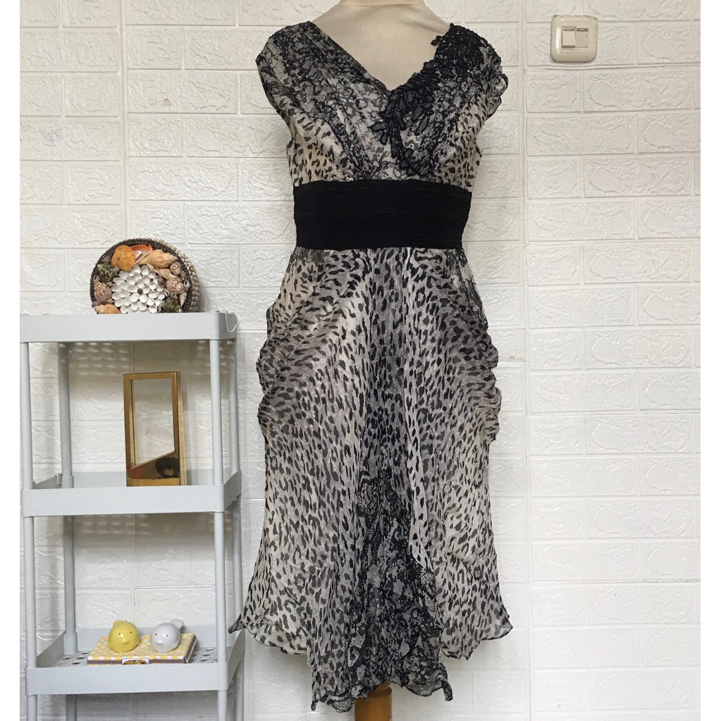 PRELOVED DRESS PESTA ALBERT YANUAR MASIH BAGUS