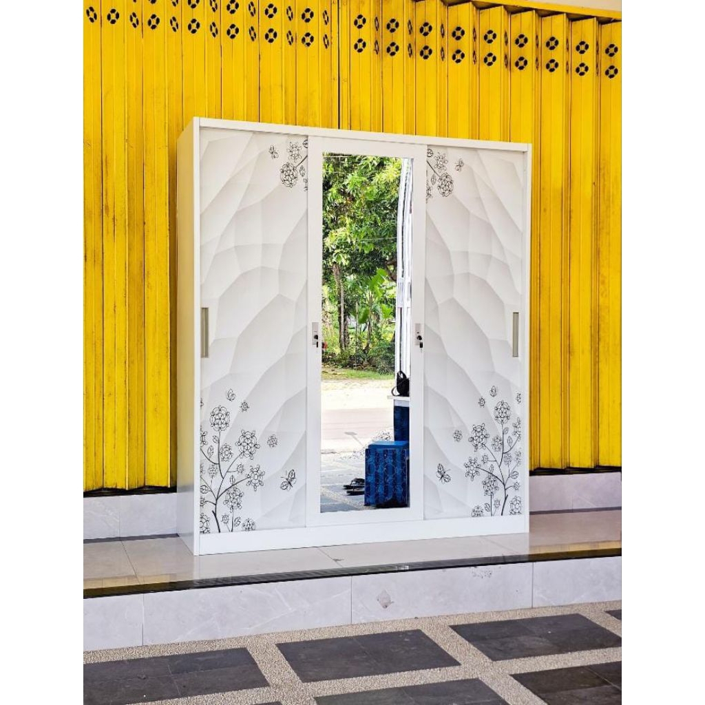 Lemari Pakaian Besi Premium Jumbo Sliding 3 Pintu Kaca / Almari Besi Baju Pakaian Modern
