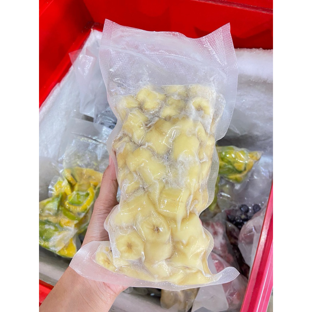 

500gr TANPA KULIT Buah Pisang Cavendis Frozen ready to blend (untuk jus) pisang beku cavendis full daginf tanpa kulit