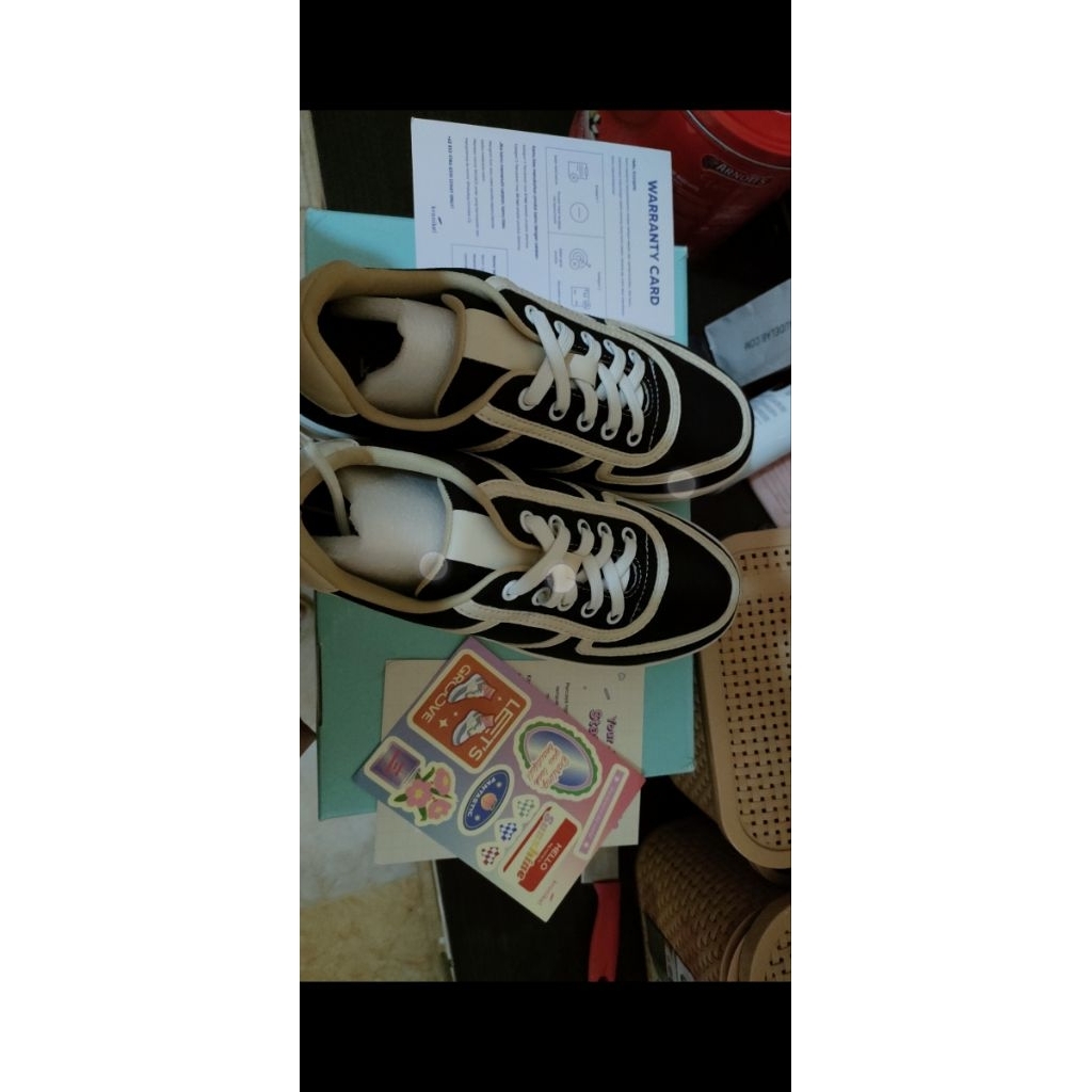 kronikel Unity shoes preloved