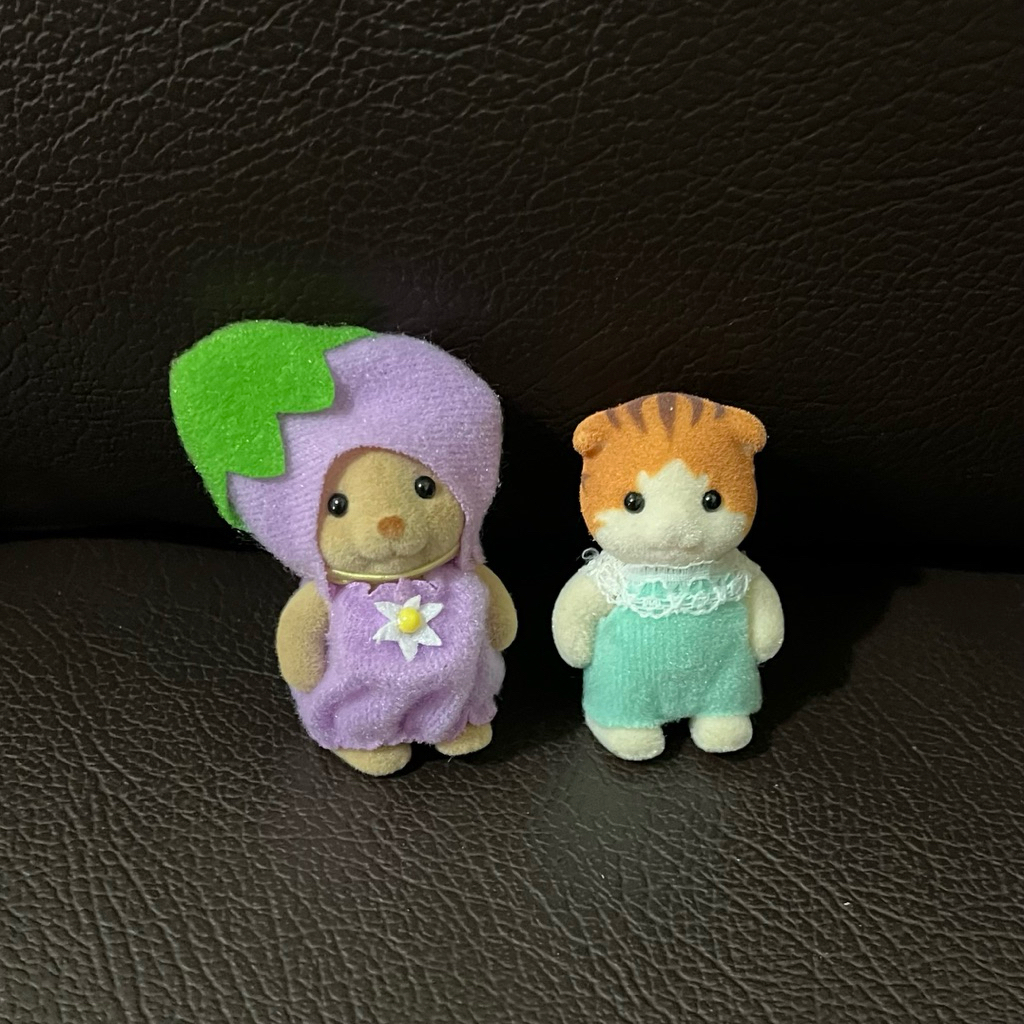 sylvanian maple cat beaver