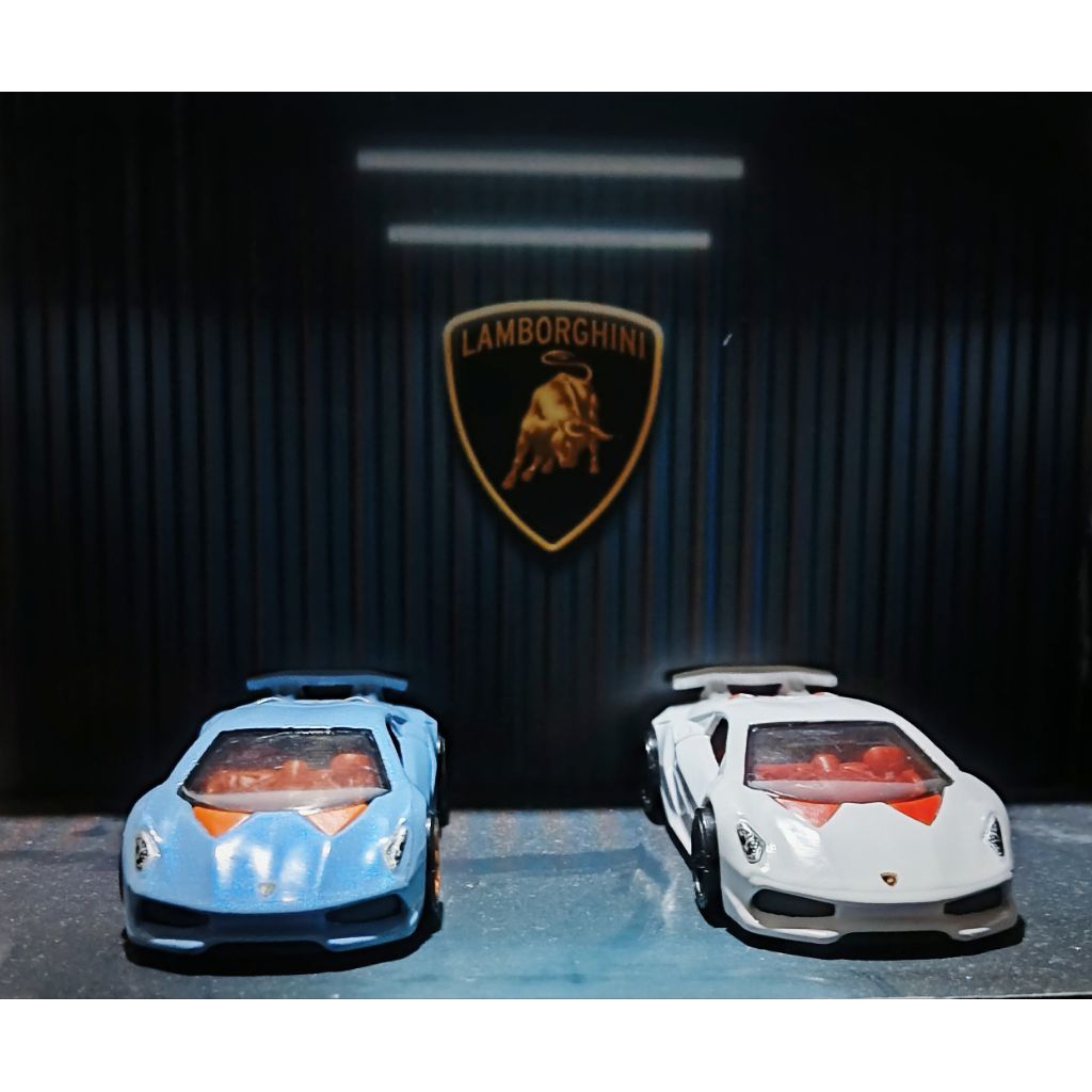 Hotwheels Lamborghini (loose)