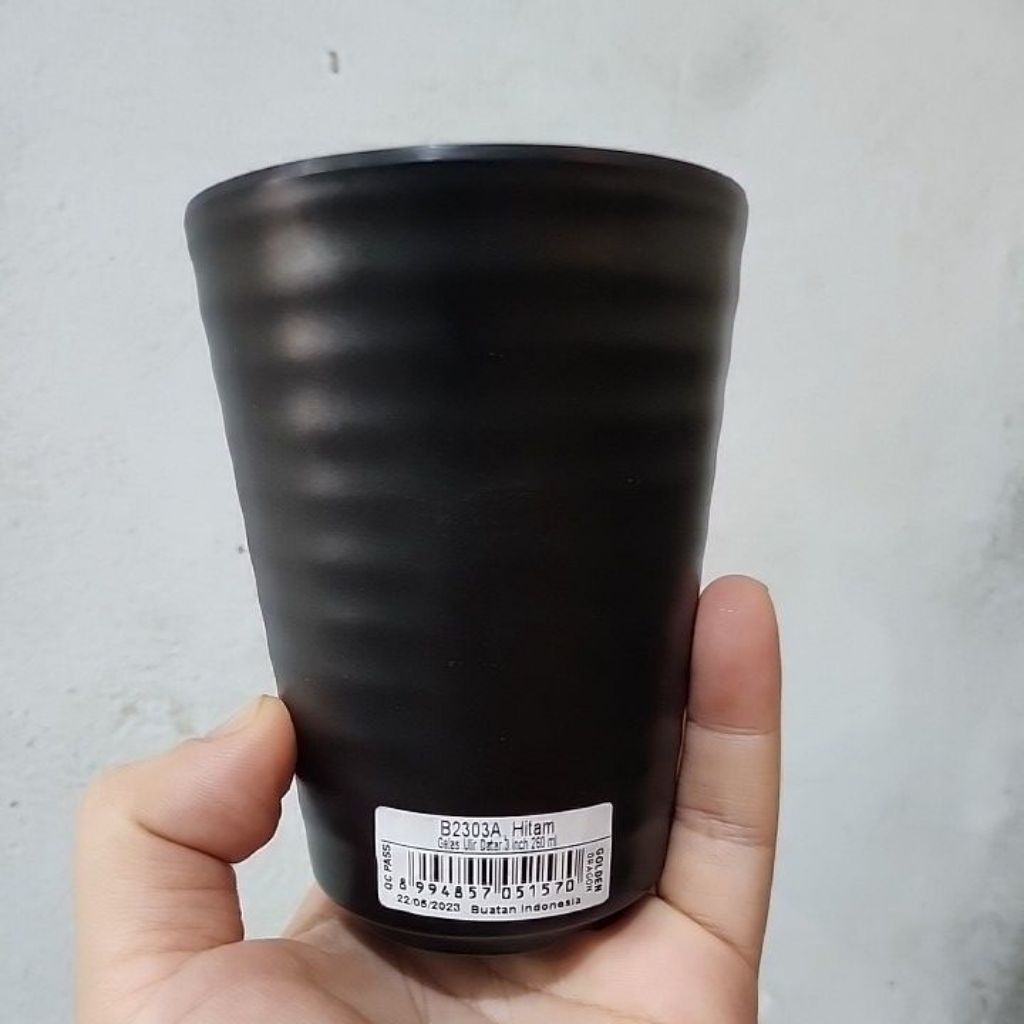 Gelas Hitam Melamin Ulir B2303A Golden Dragon Gelas Ocha