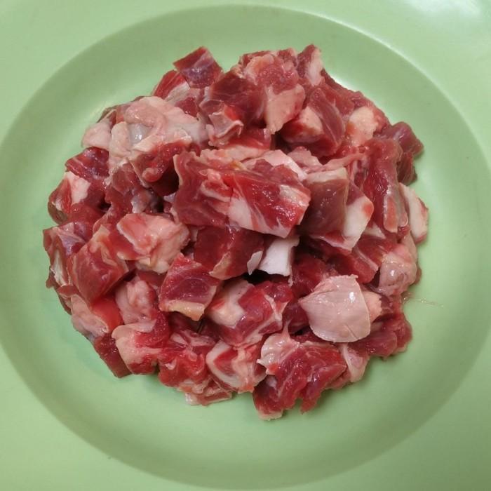 

Daging Sapi Potong Dadu 1kg (reguler)