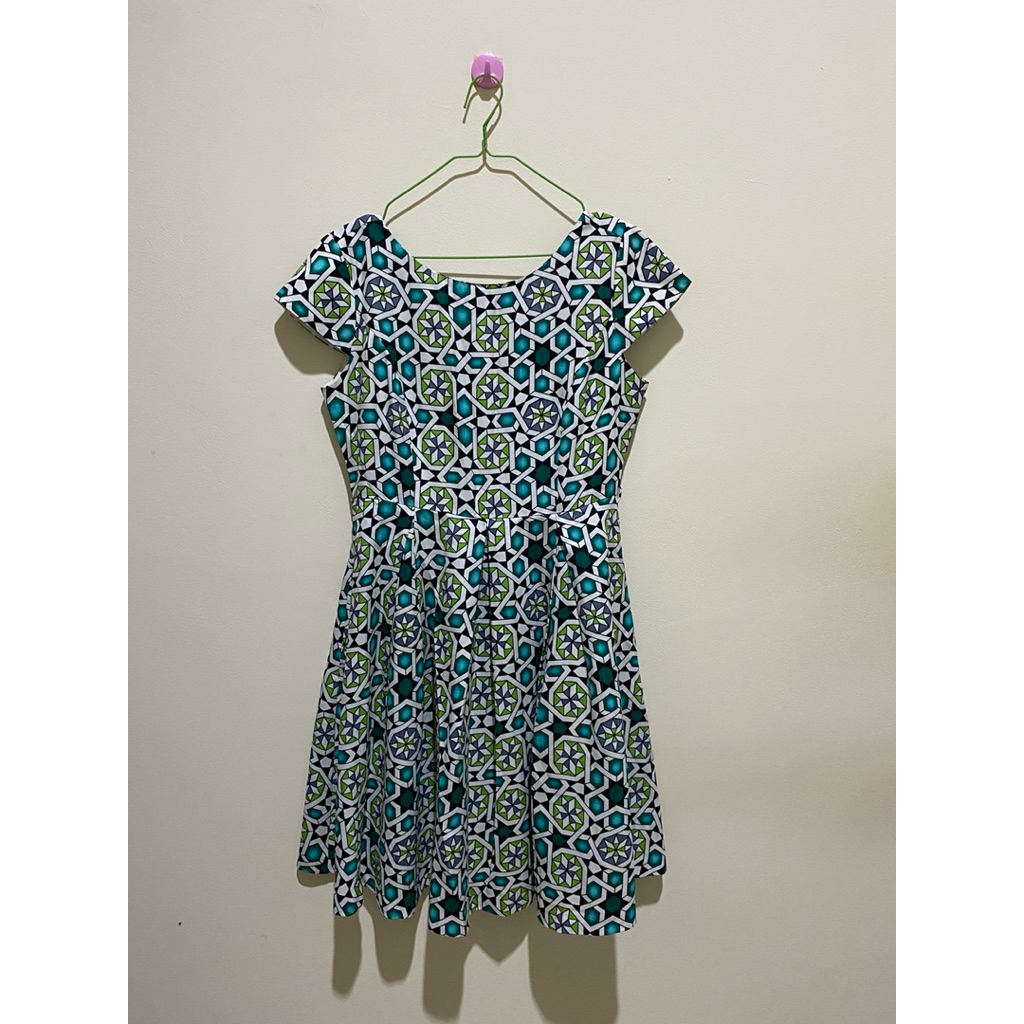 Minimal Dress Preloved