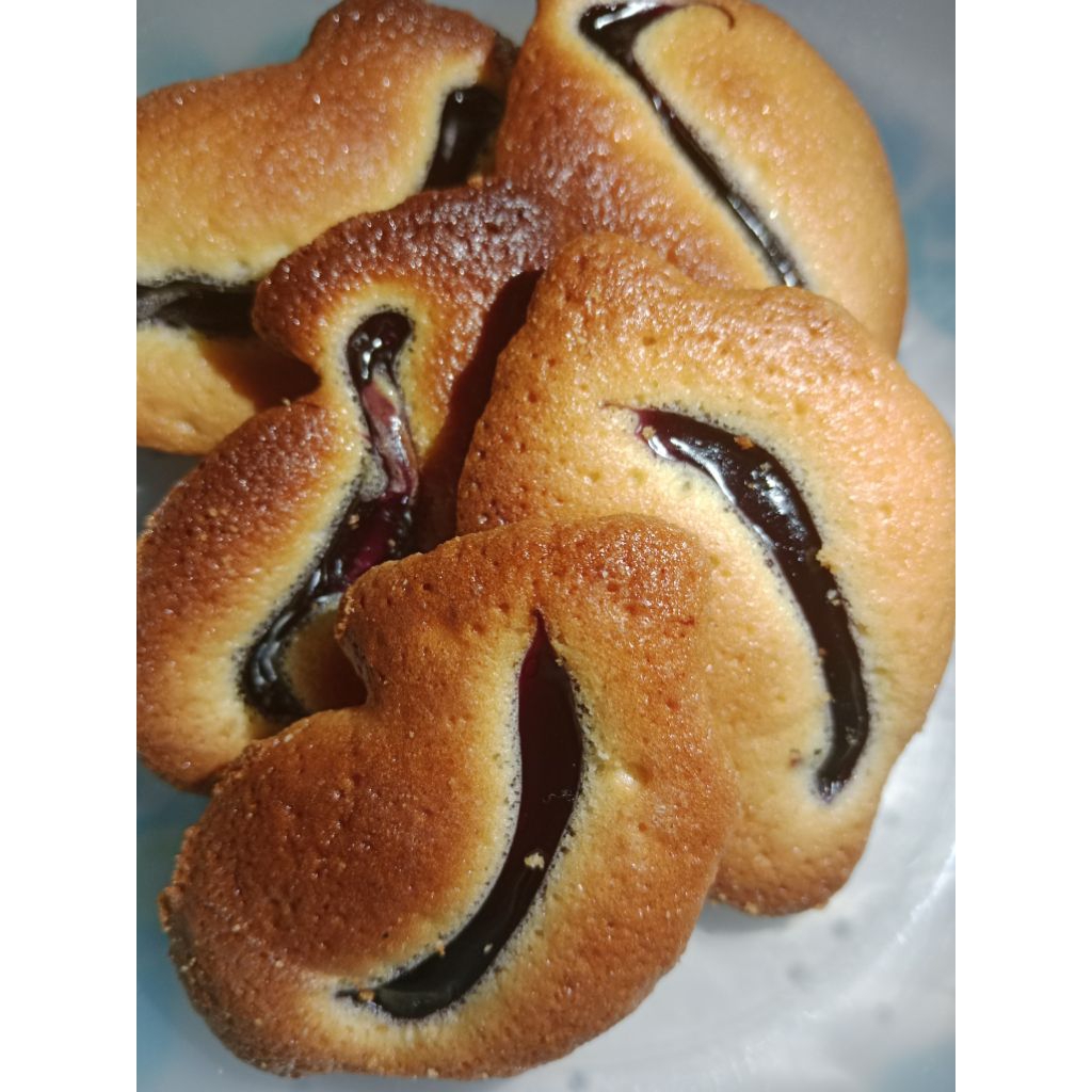 

kue bhoi isian coklat khas Aceh