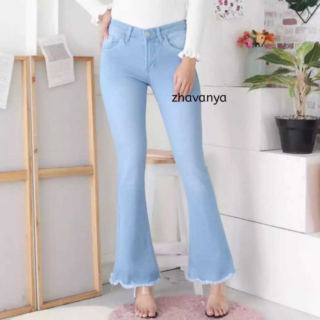 Celana Jeans Cutbray Rawis Basic Putih Wanita-Celana Panjang Jeans-Celana Jeans Wanita Terbaru