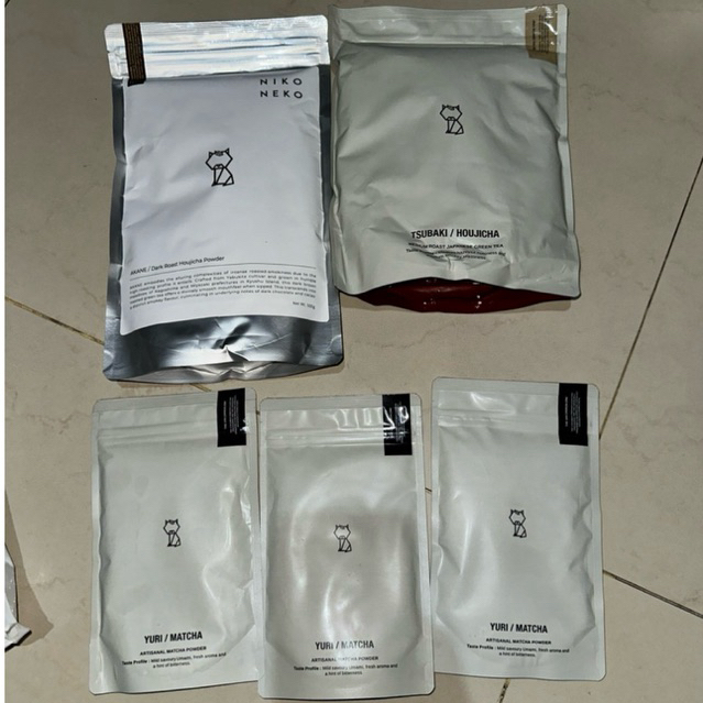 

NIKO NEKO MATCHA - AJISAI 10 gr & GENMAICHA IRI POWDER 30gr