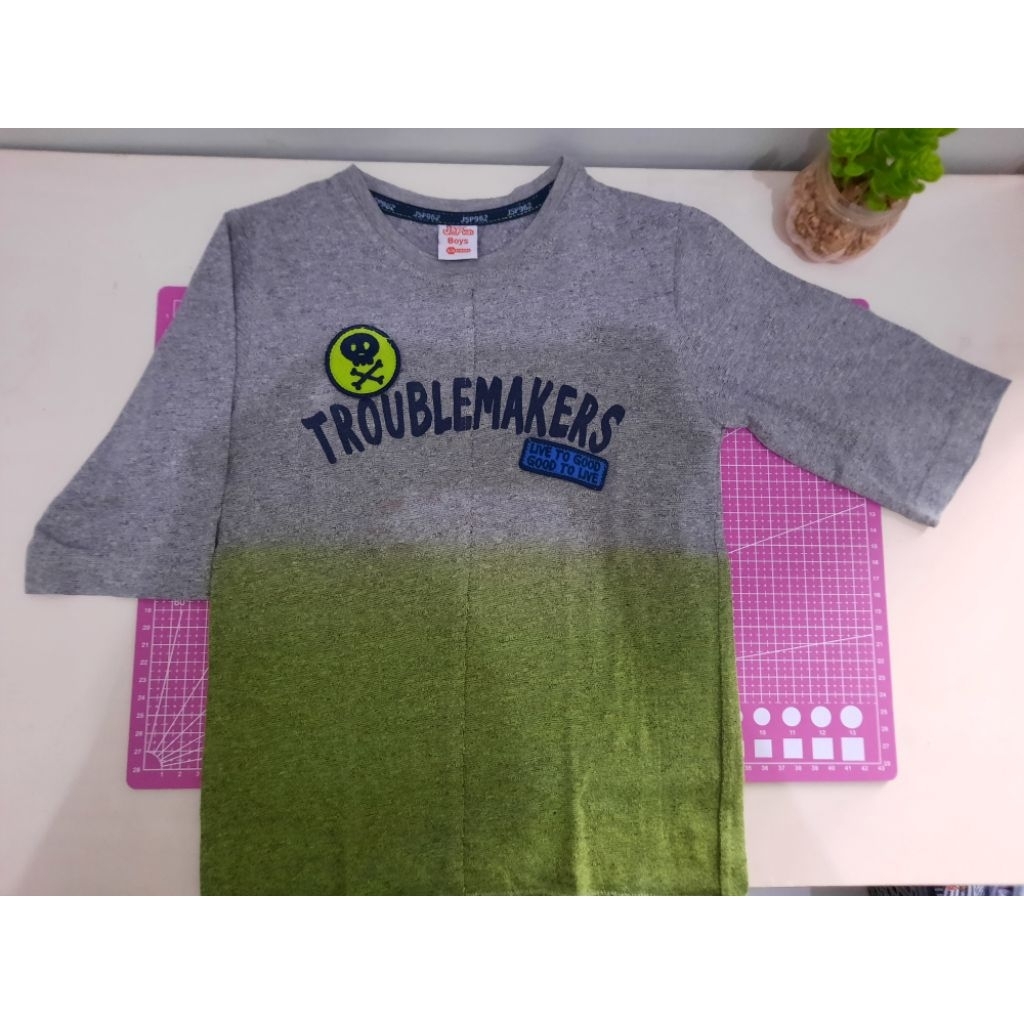 preloved kaos anak lengan 3/4 JSP kids sz 5/6T