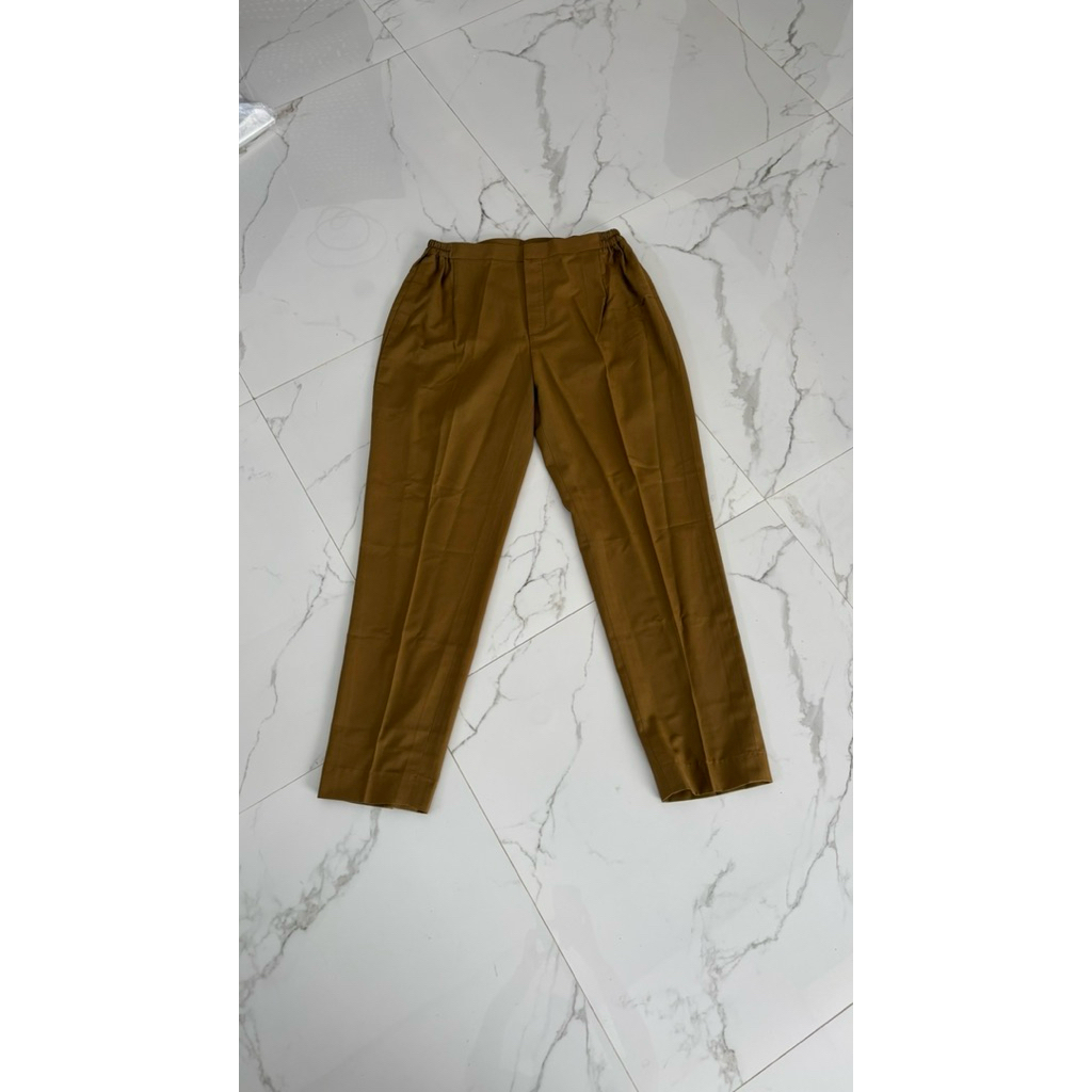 PRELOVED BAGGY PANTS OLIVE TUA (HAMPIR SEPERTI SERAGAM PNS YANG KHAKI TUA) KONDISI BAGUS BANGET