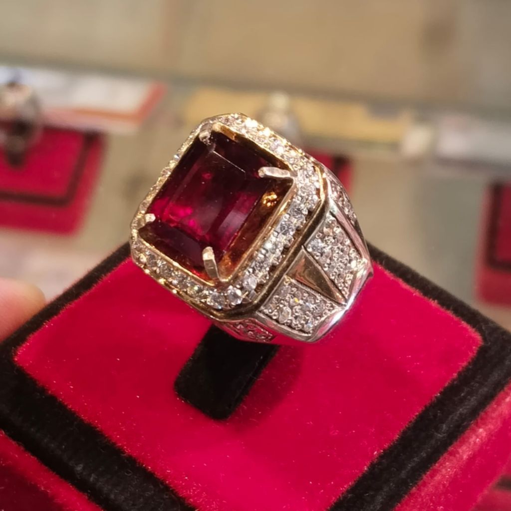 Natural hessonite garnet