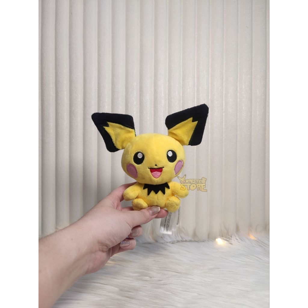 Boneka Pokemon Pichu Sitting Cuties - Pokemon Center