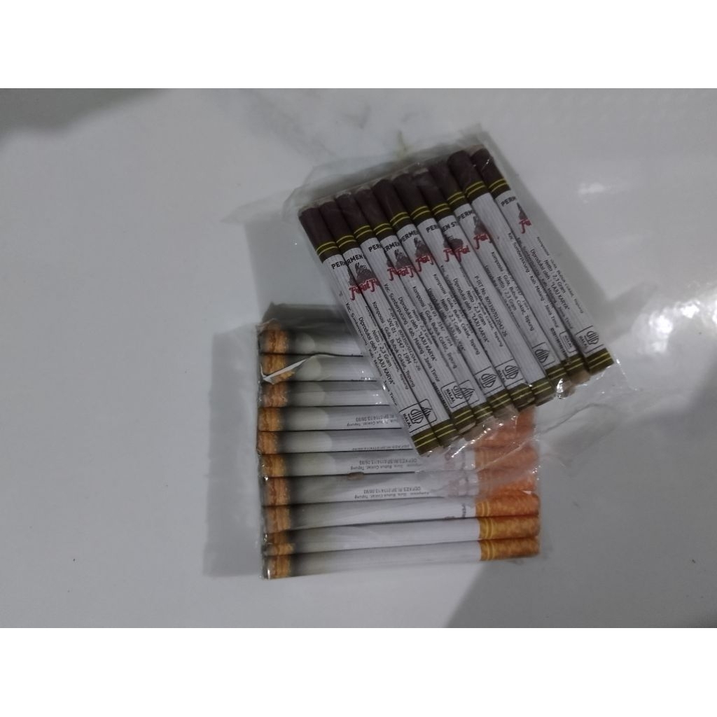 

PERMEN FEY FEY / PERMEN COKLAT - PERMEN COKLAT STIK ISI 20 - PERMEN