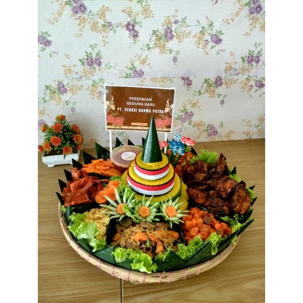 Tumpeng nasi kuning/Tumpeng/Tumpeng Syukuran/Tumpeng 5 Porsi