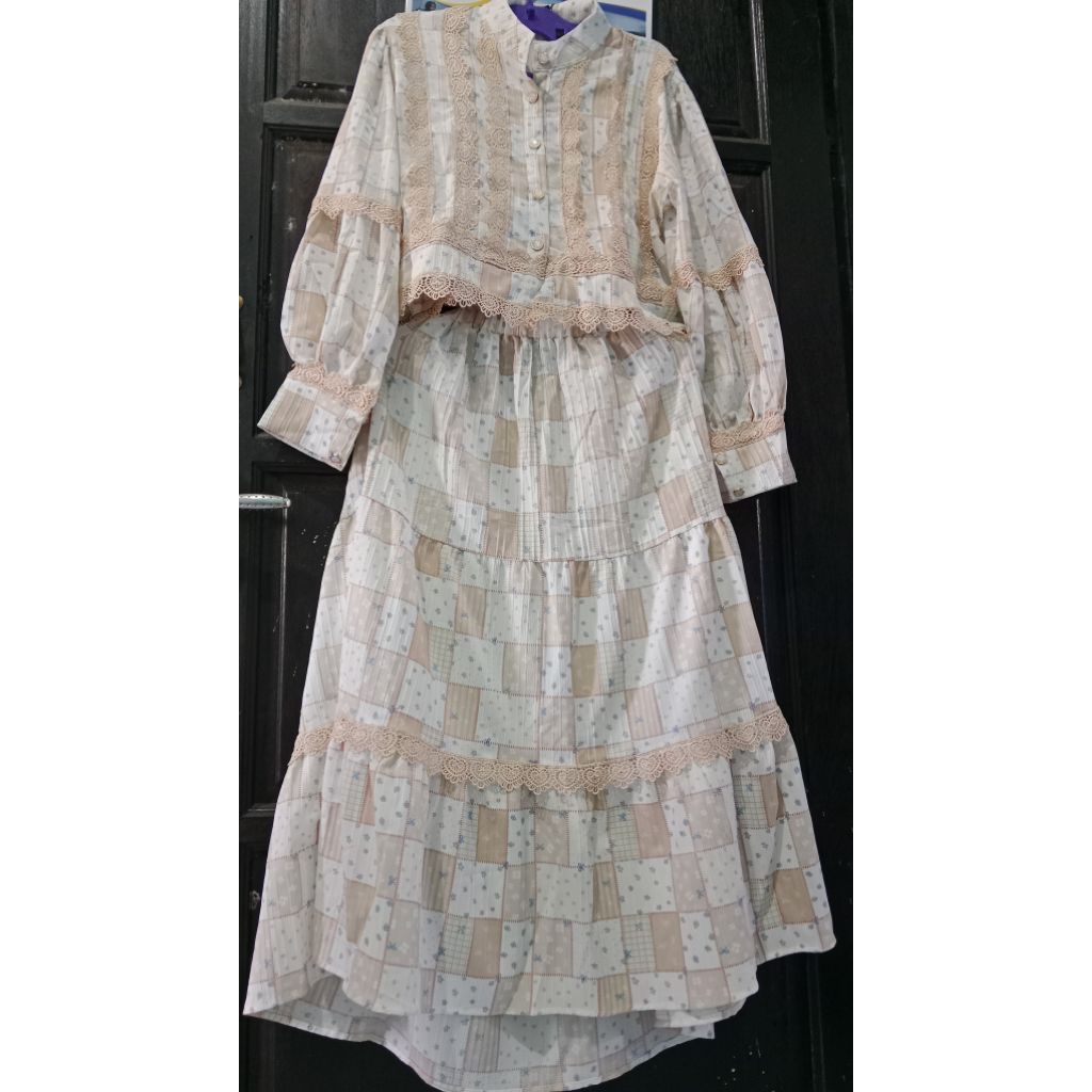 setrok donita/setelan rok donita Bkk coksu/renda/viral/katbor