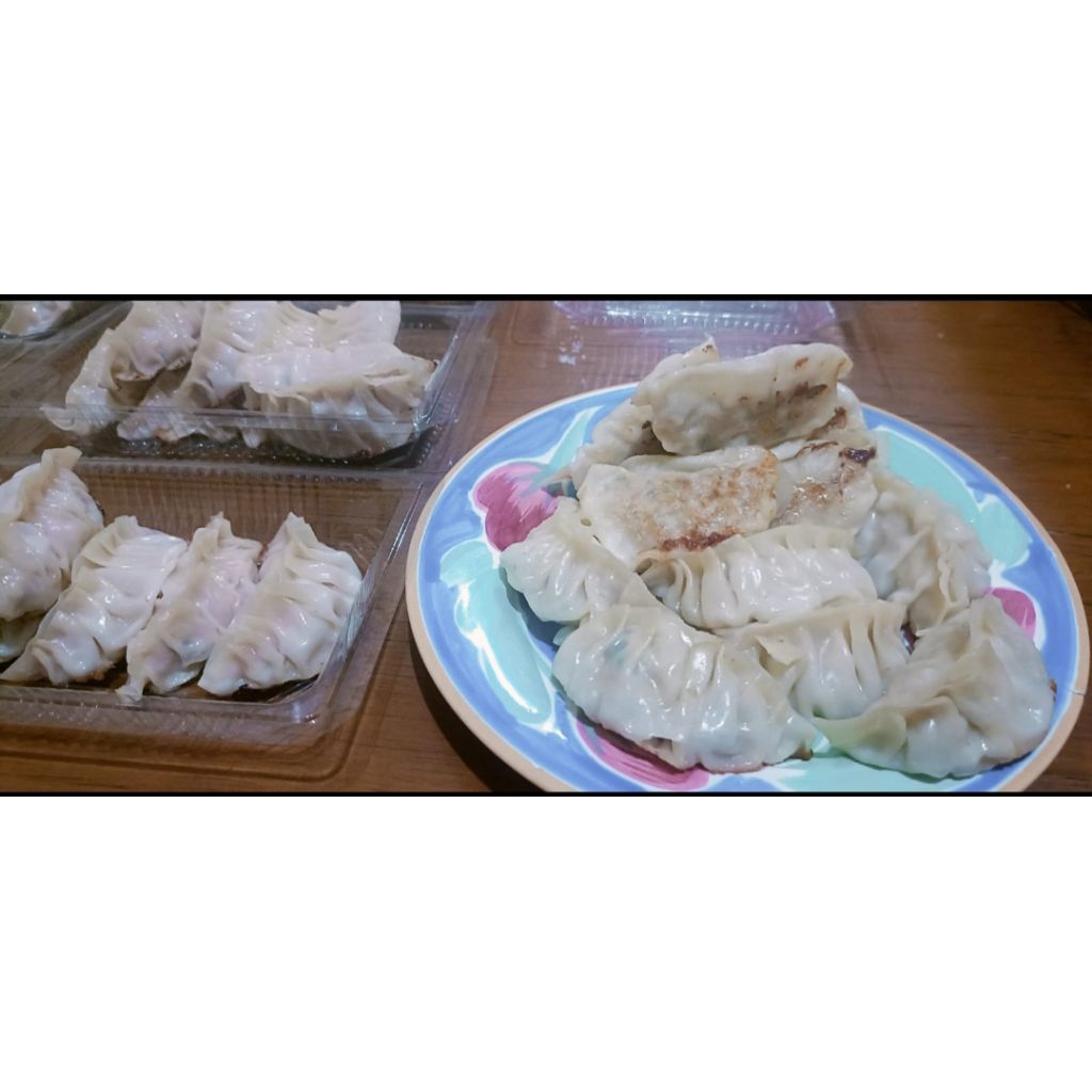 

Gyoza Pan-Seared dan Gyoza Kukus