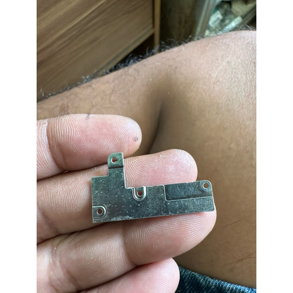 PLAT COVER TUTUP SOKET LCD IP 7 ORIGINAL COPOTAN