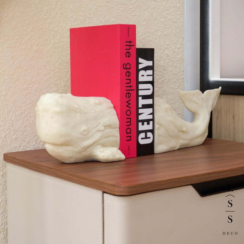 

Spermwhale Bookend / Perlengkapan Rumah / Dekorasi / Pembatas Buku / Bookend
