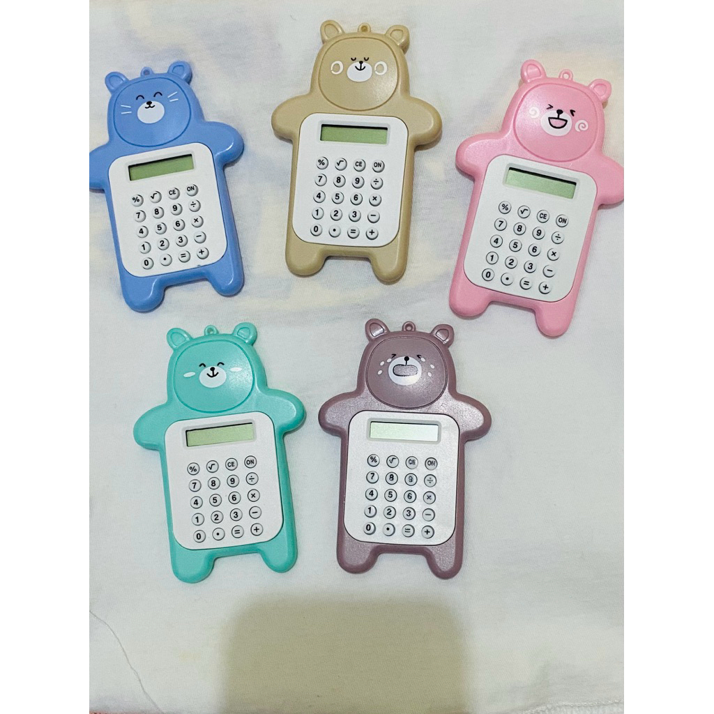 

Gantungan Kalkulator mini / Kalkulator Motif Beruang mini / Kalkulator Mini 8 Digit