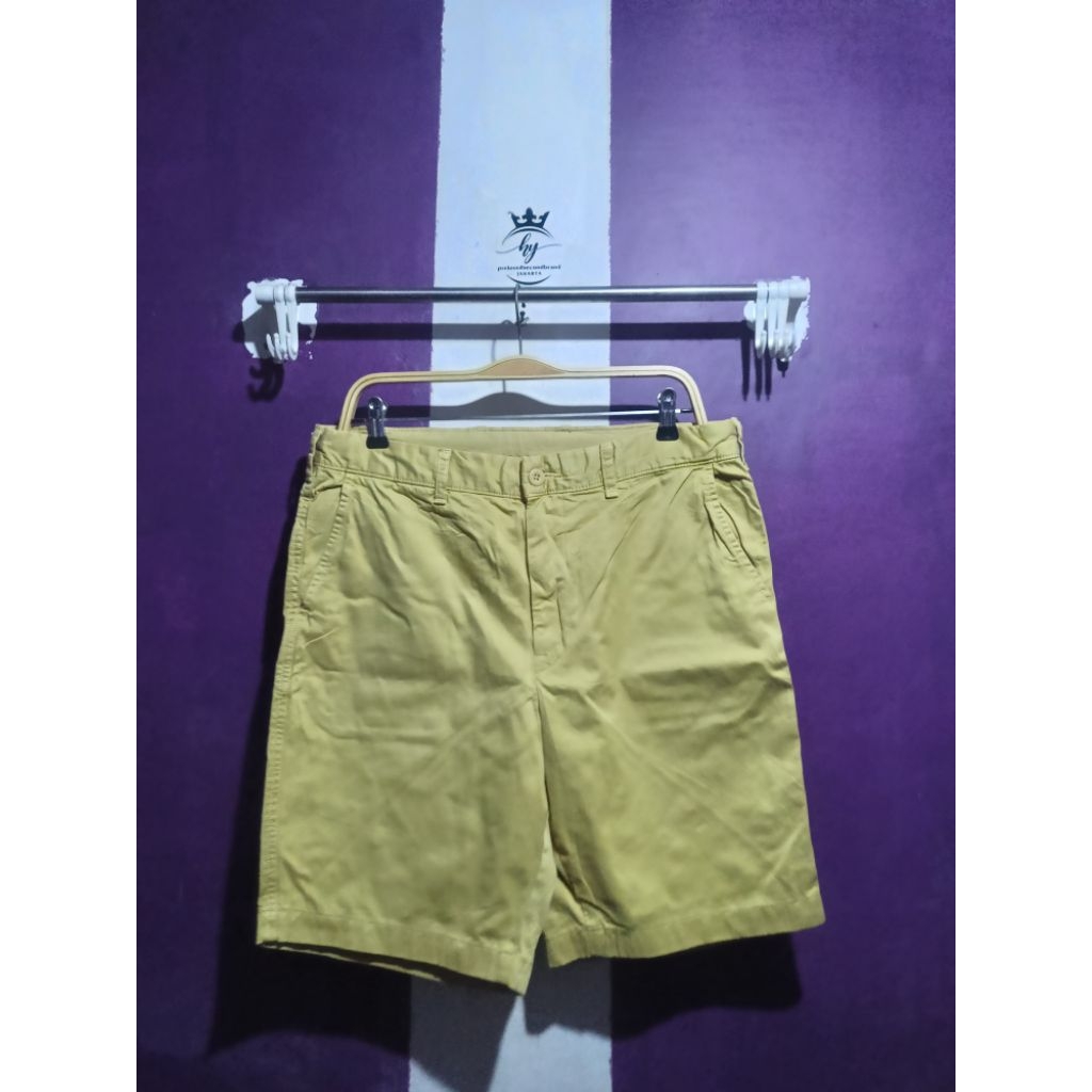 celana pendek pria l celana pendek UNIQLO ORIGINAL SECOND