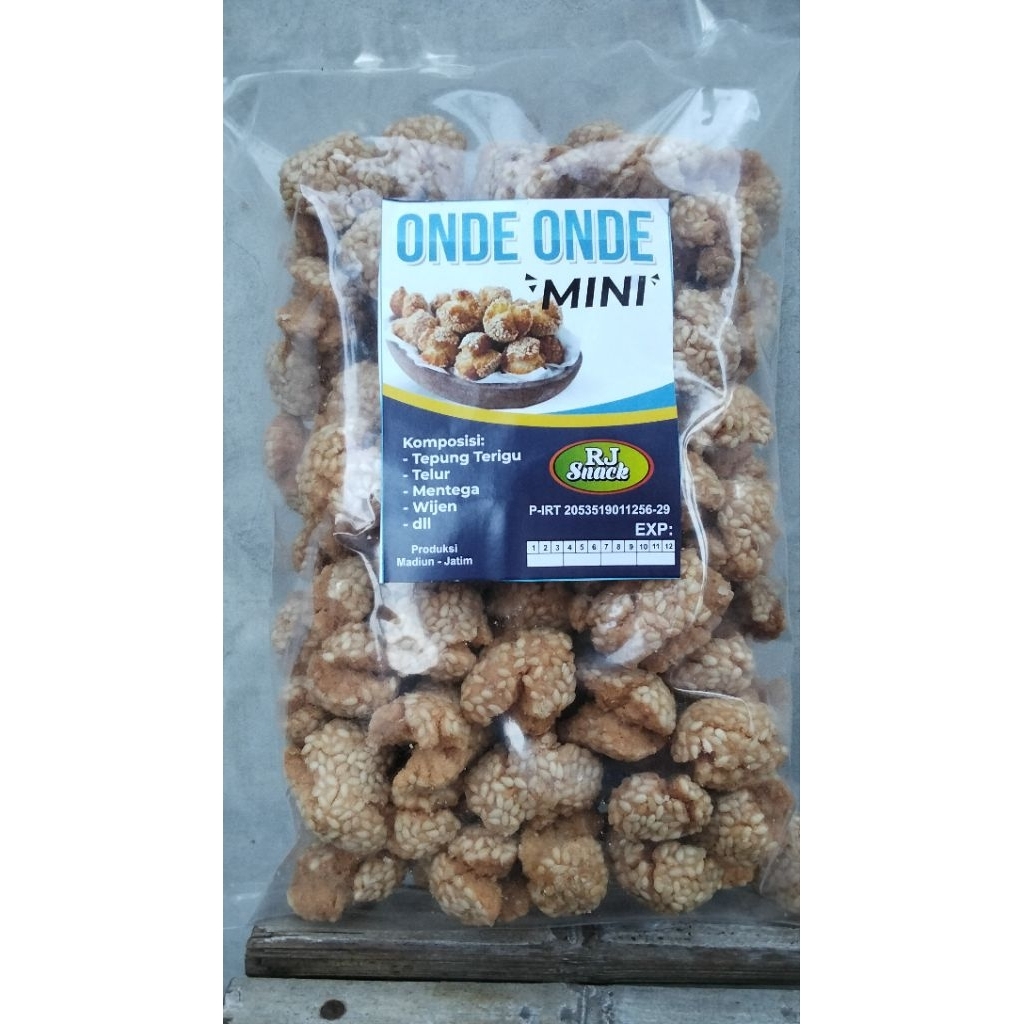 

onde-onde ketawa