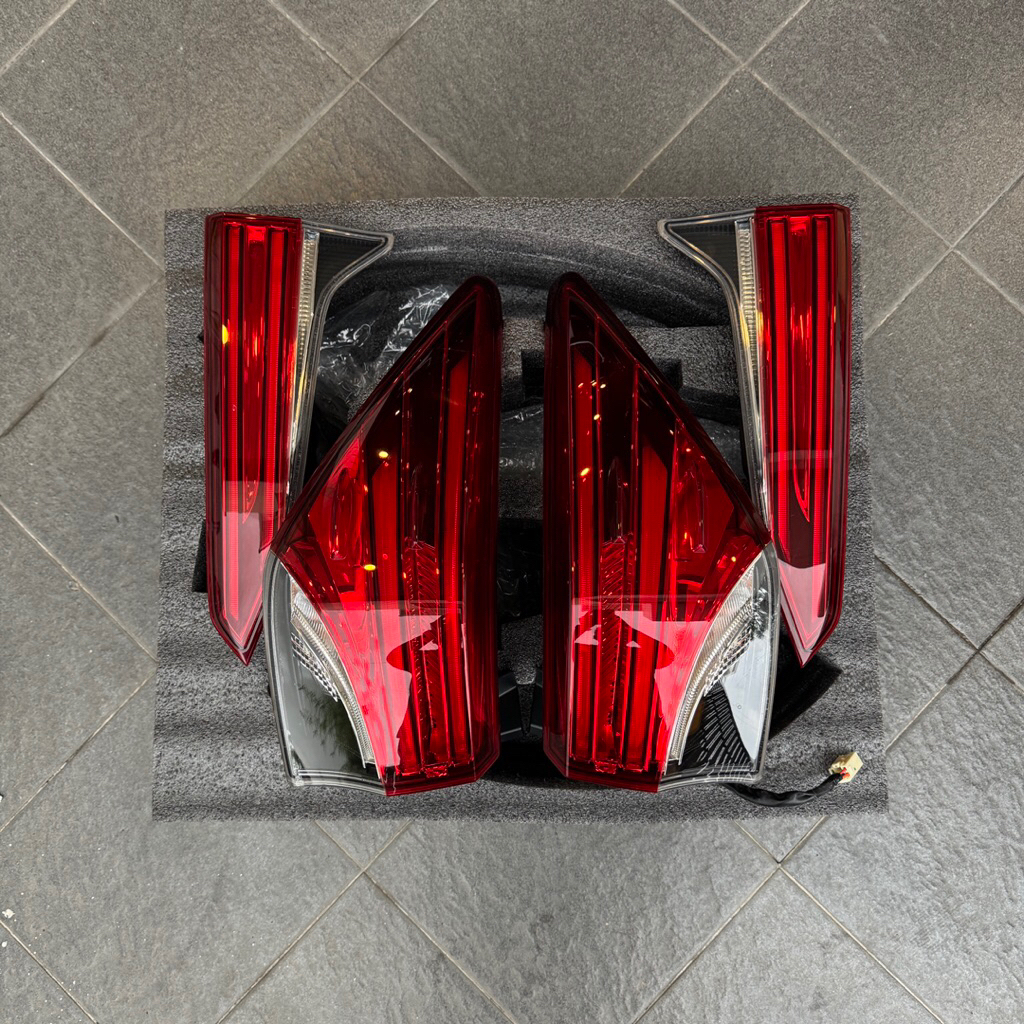 STOPLAMP FORTUNER VRZ 2019