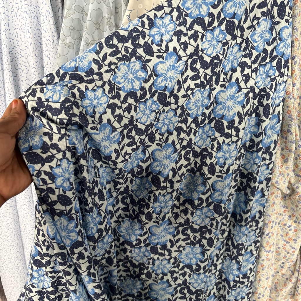 kain Katun Paris Embos premium - kain katun premium motif - kain motif polkadot - kain Paris premium