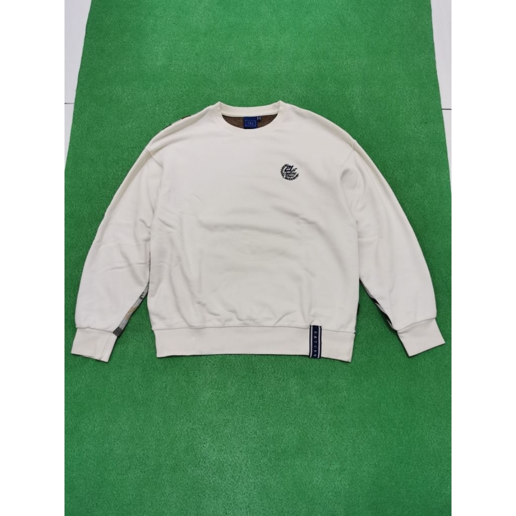 sweatshirt romantic crown