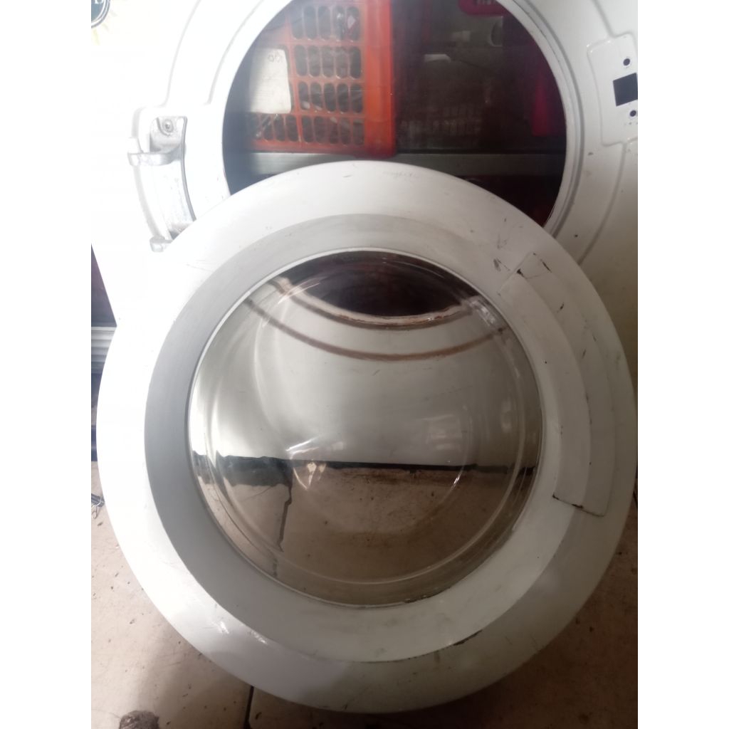 pintu+engsel mesin cuci front loading electrolux,9KG
