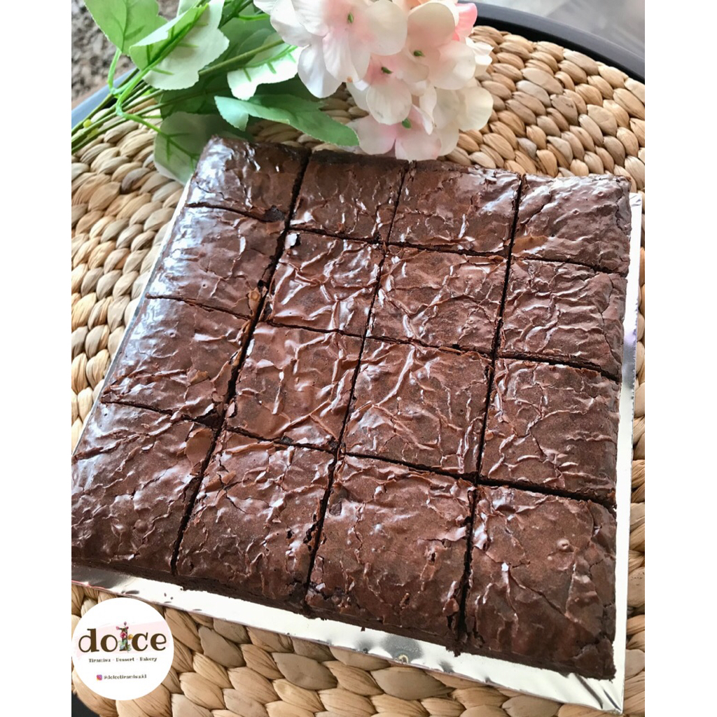 

Fudgy Brownies Premium Dolce Bake, Premium Brownies Panggang, Brownies Nyoklat Banget