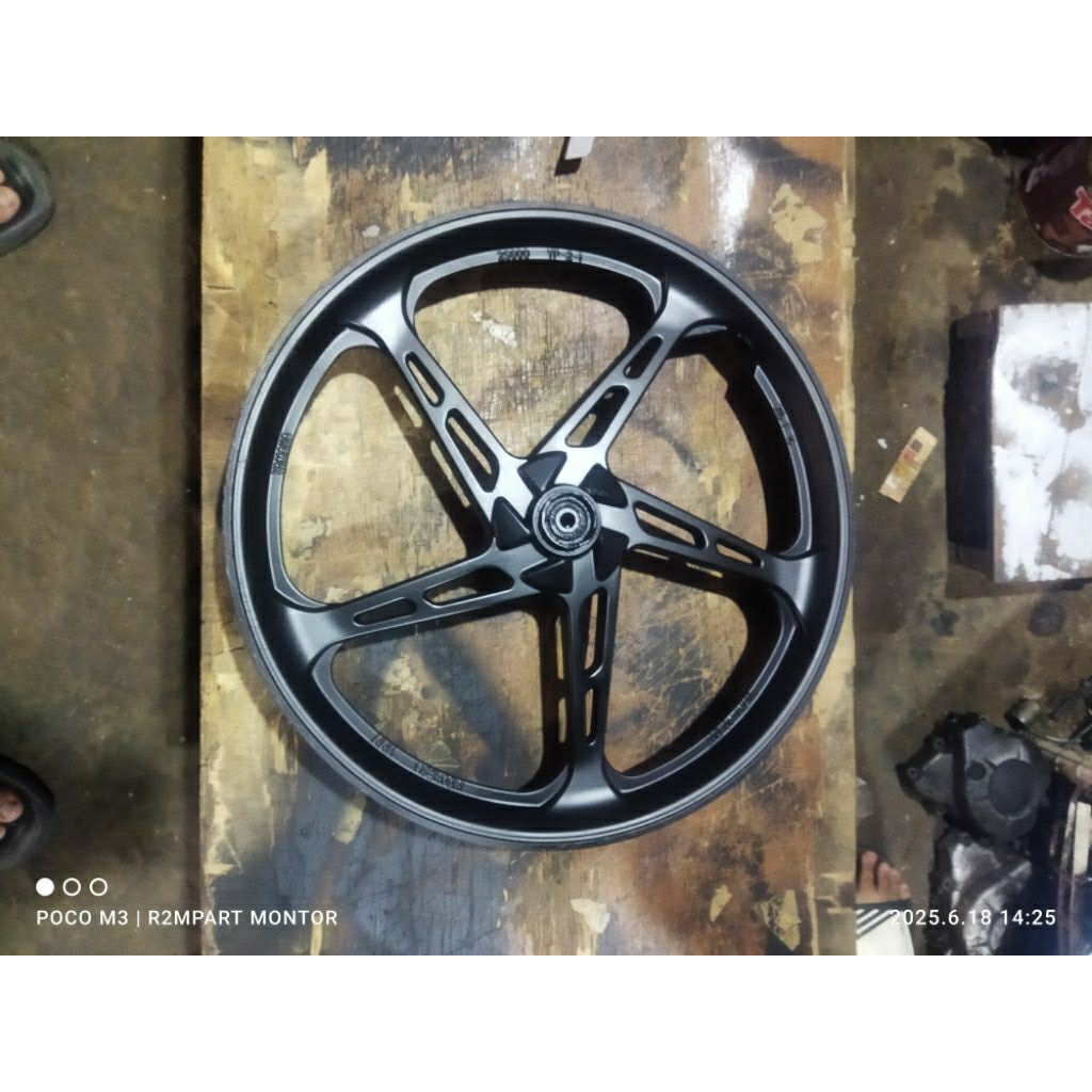 velg racing yamaha jupiter z Burhan/ jupiter robot/resing jupiter burhan original vleg yang depan