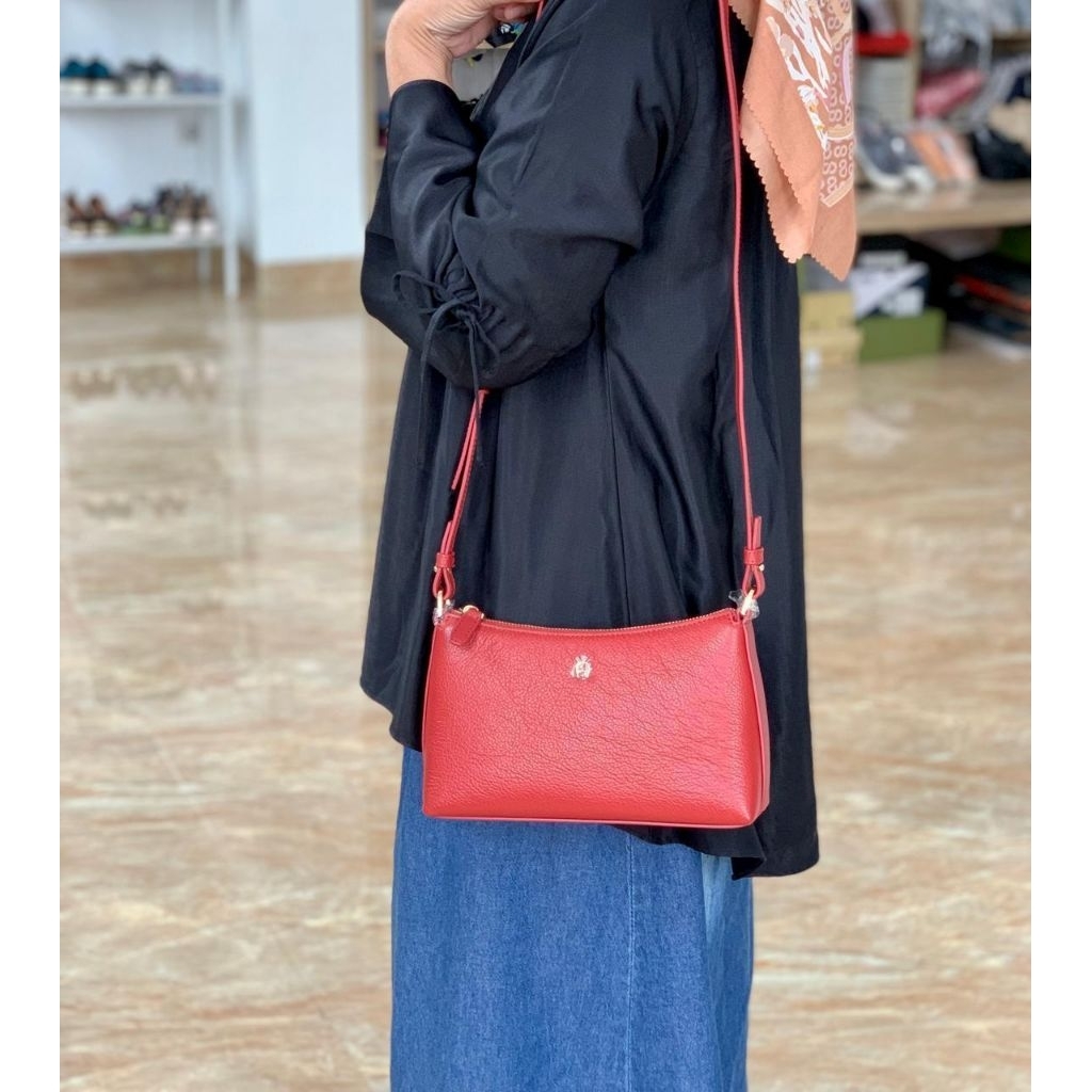 tas selempang wanita aigner juna pouchette