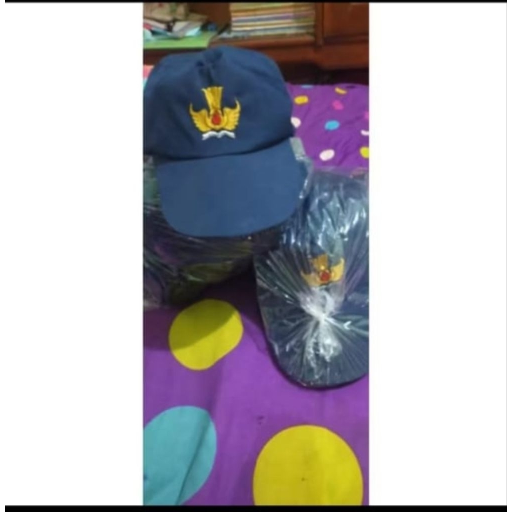grosir 20pcs topi SMP