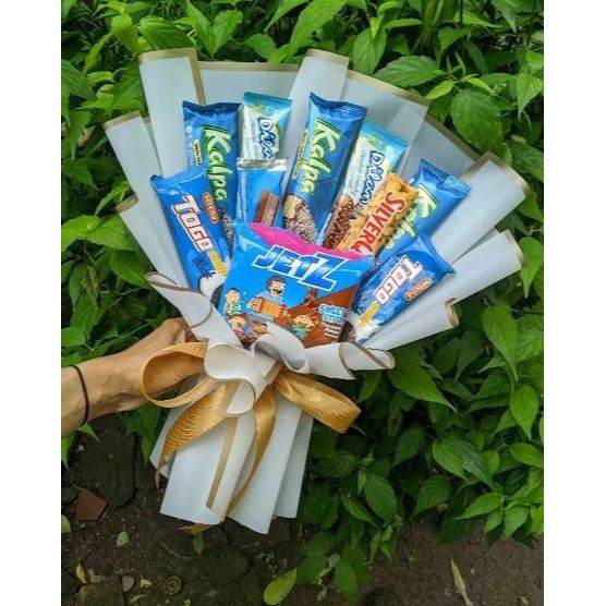 

BUCKET SNACK MURAH / BUKET SNACK/ HADIAH WISUDA /BUKET CHOCOLATOS/ BUCKET MAKANAN size kecil bisa request isi