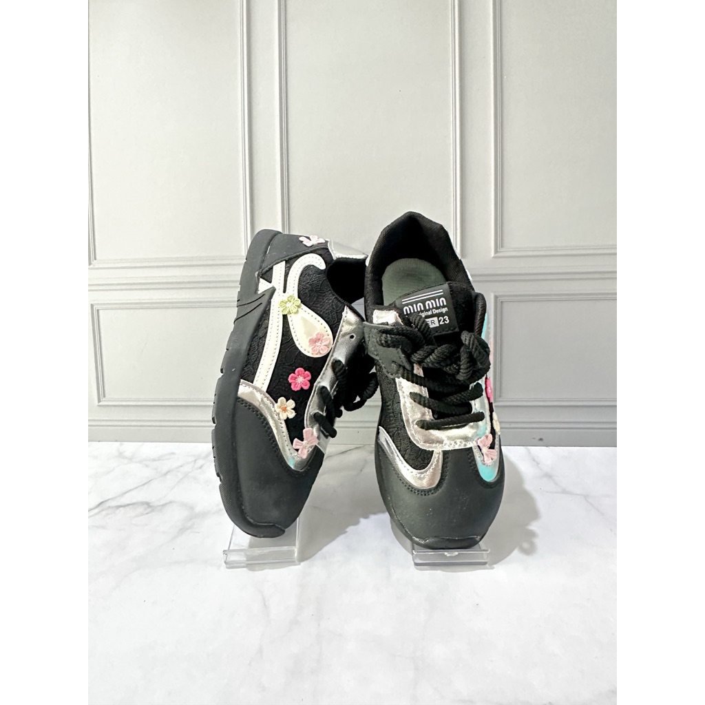 sneakers sepatu anak cewek sepatu anak perempuan sepatu anak warna hitam