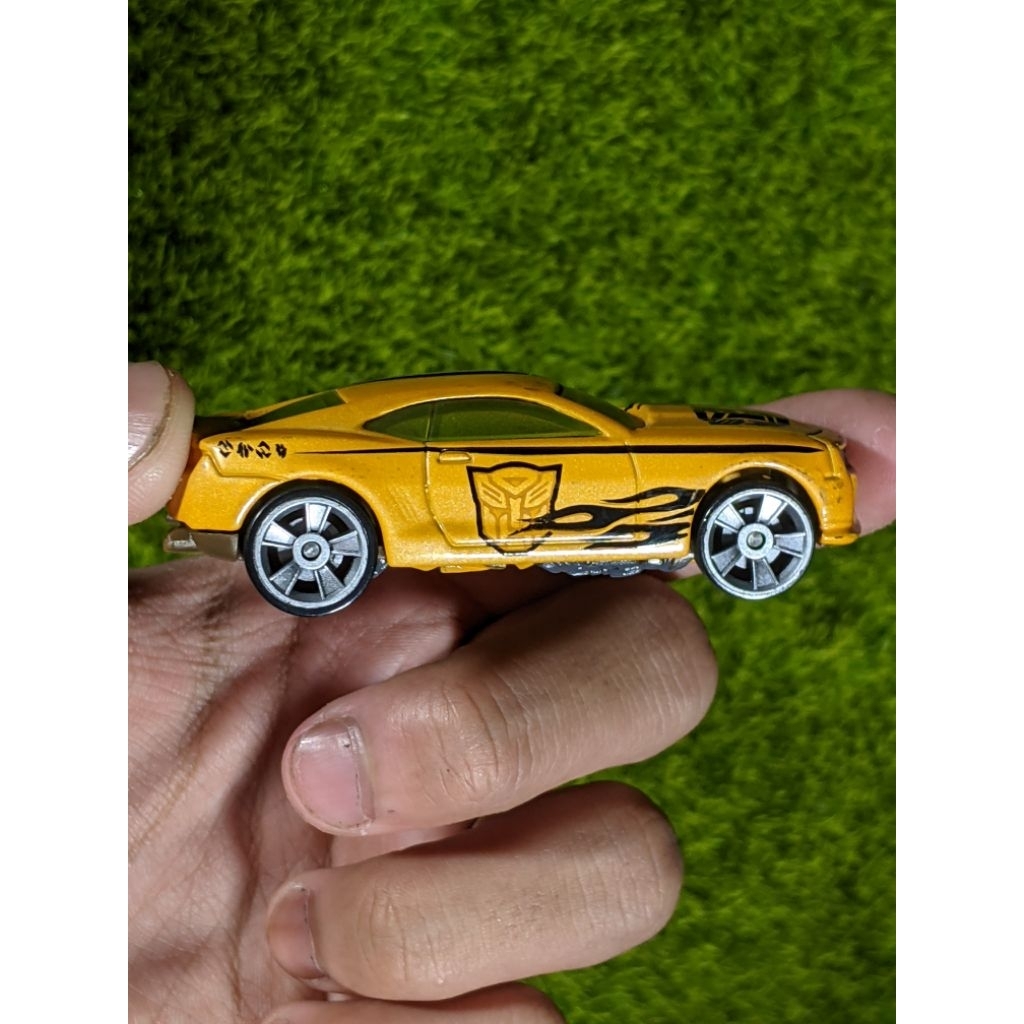 Hasbro Transformer Bumblebee Cheverolet Camaro Loose - Hasbro Bumblebee Emboss - Haha Selling