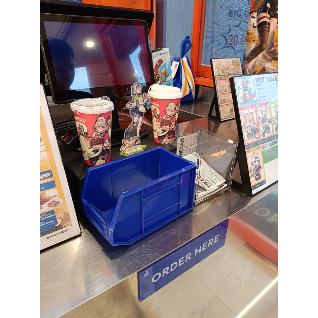 Merchandise collab J.Chicken x ZZZ